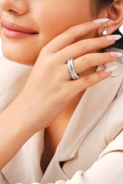 Eternal Sparkle – 925 Sterling Silver Ring
