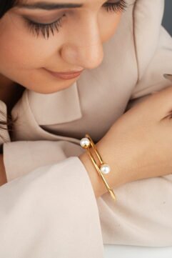Meridian Pearl Cuff (Gold) – 925 Sterling Silver Bangle
